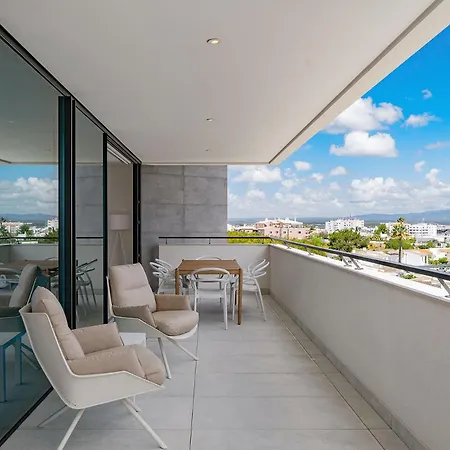 Deluxe 1 With Pool By Homing Apartment *
