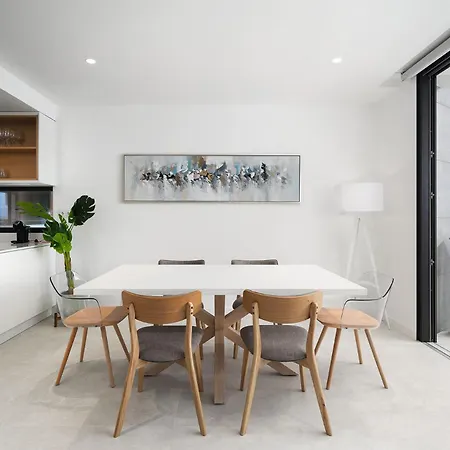 Apartment Deluxe 1 With Pool By Homing
