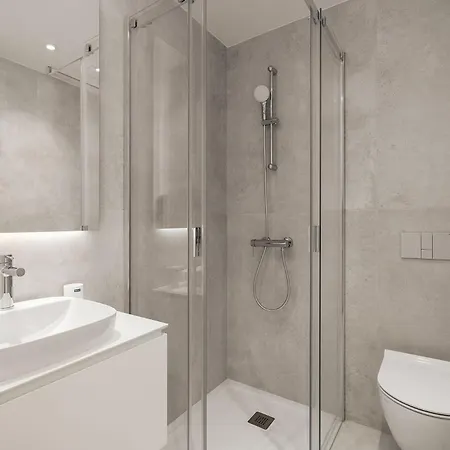 Deluxe 1 With Pool By Homing شقة